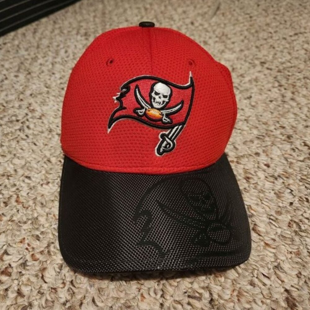 Buccaneers hat
